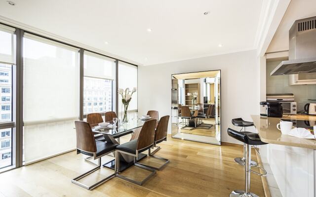 Stunning Spacious 3 Bed Apartment