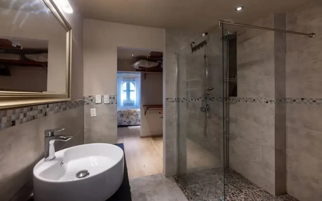 Chic Historic Townhouse in City Centre Willemstad