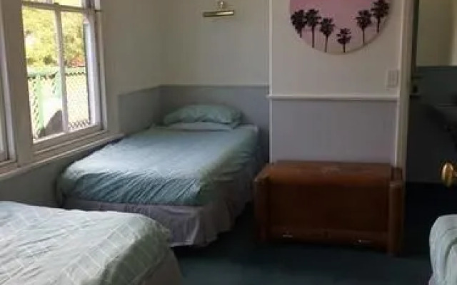 The Fountain Backpackers