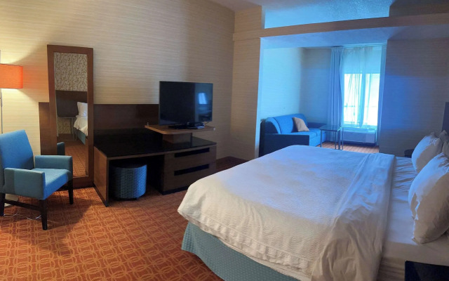 Comfort Inn & Suites