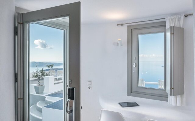 On The Rocks Hotel