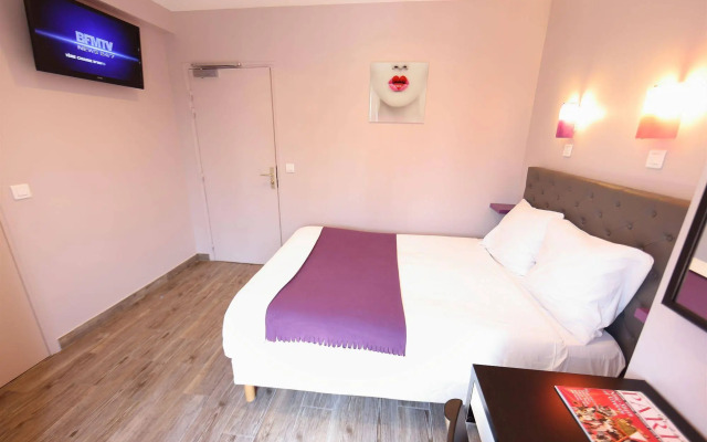 Sweet Hotel