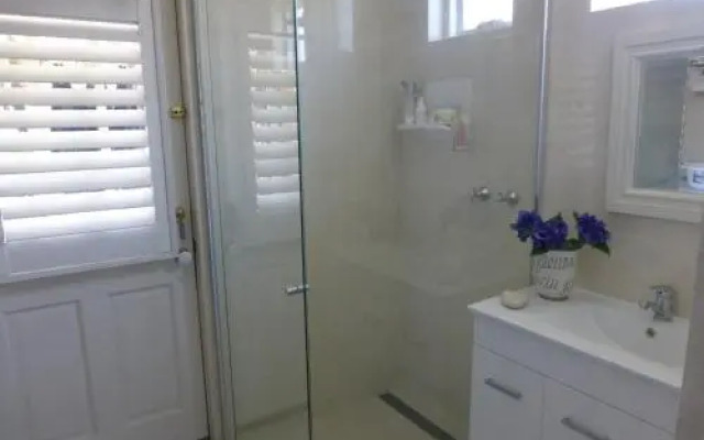 Lakeside Bed & Breakfast