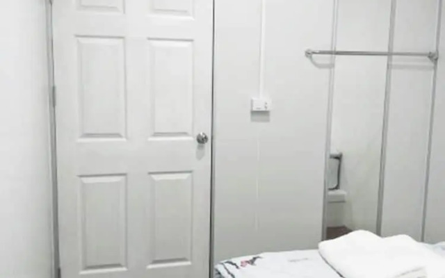 The Rooftop Residence Hostel