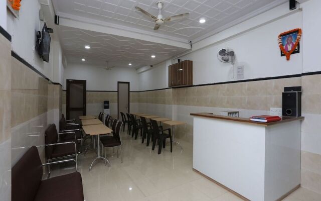 OYO 19665 GRT Residency