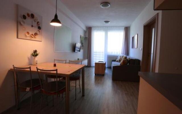 Apartman 13 Vsemina