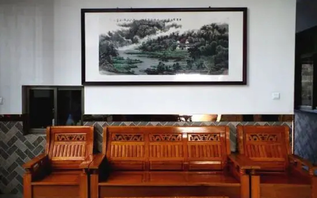 Changchun Hotel, Lixian County
