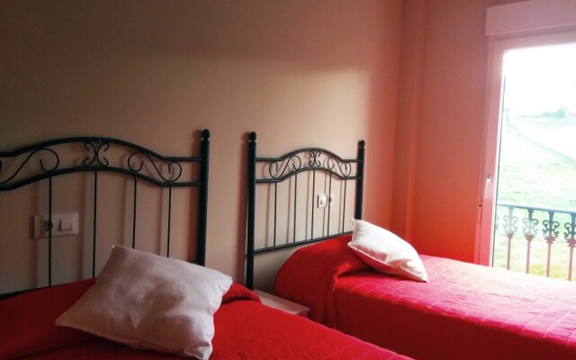 Apartamentos Playa Catedrales 3000