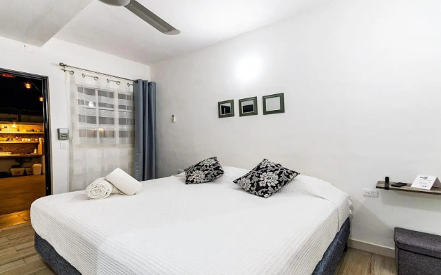 Vacation Rental - Standard Room at Casa Cocoa