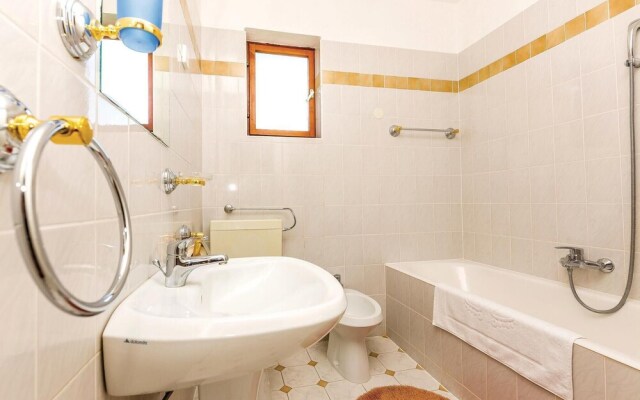 Amazing Home in Povile With Wifi and 5 Bedrooms