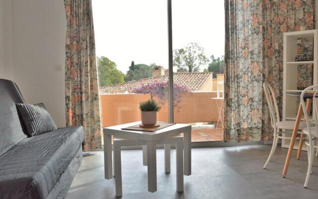 Appartement Le Lavandou, 1 pièce, 4 personnes - FR-1-251-240