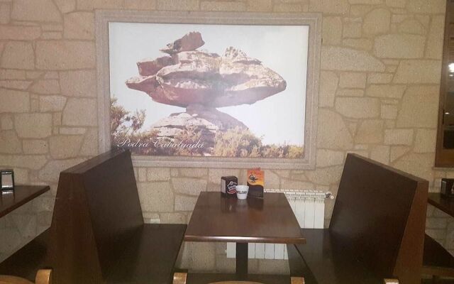 Restaurante & Pensión A Pedra