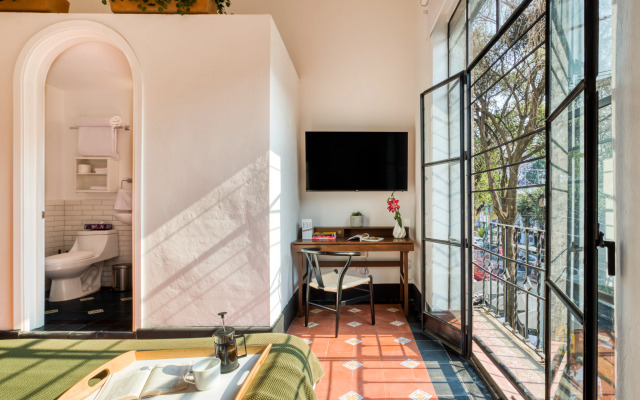 Santa Casa by Tasman