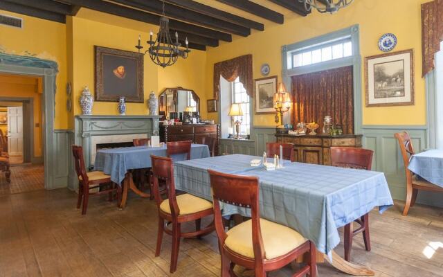 Casa De Solana Bed & Breakfast