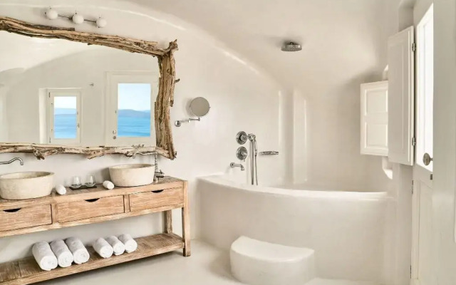 Mystique, a Luxury Collection Hotel, Santorini