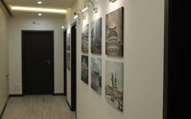 4 Room Hotel