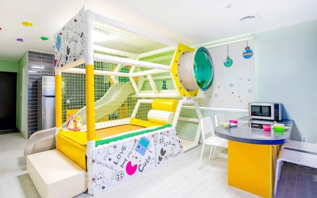 My Chu Kids Pool Villa Pension