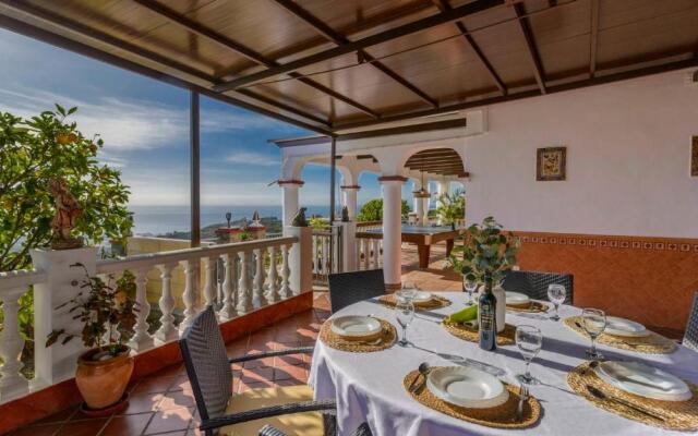 Villa Las Palomas Torrox by Ruralidays