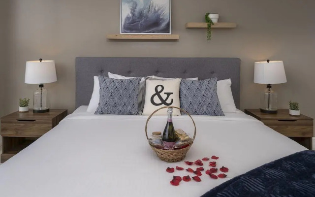 Icon Residences By Sunnyside Hotel and Resorts