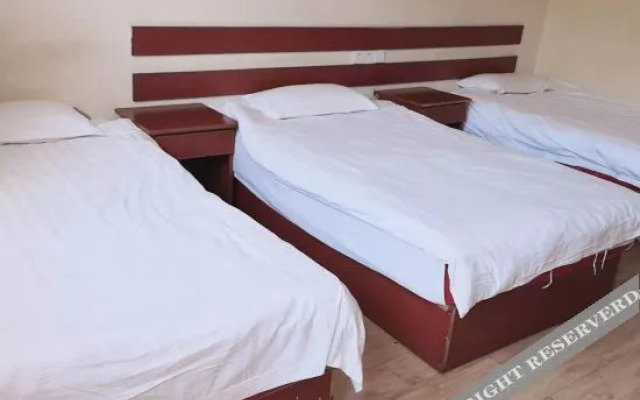 Rongcheng 98 Express Hotel
