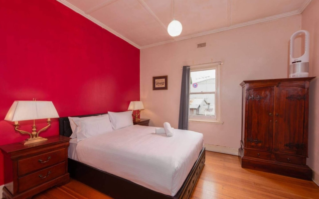 3 Bedroom Unit in the Heart of Beautiful Northcote