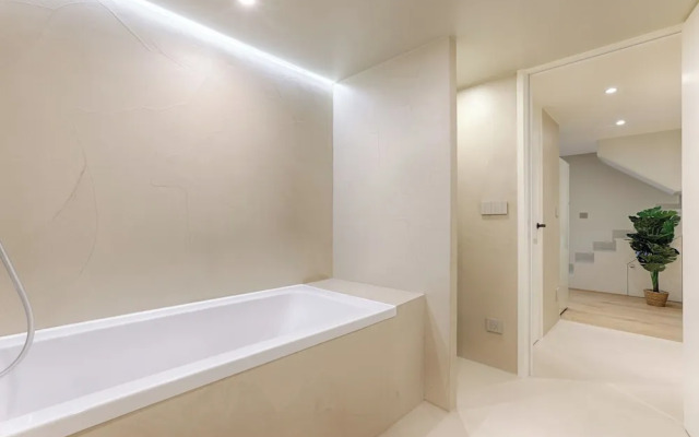 Magnificent AC Duplex Bastille Le Marais