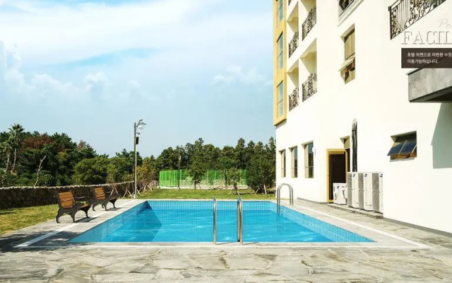Jeju Pearly Hotel