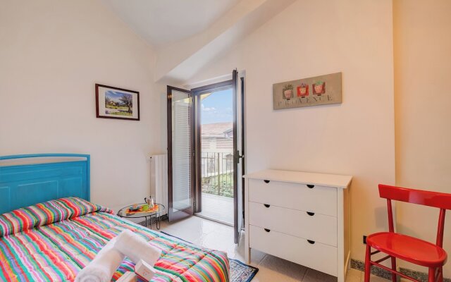 Ortensia Blu Lake And Relax