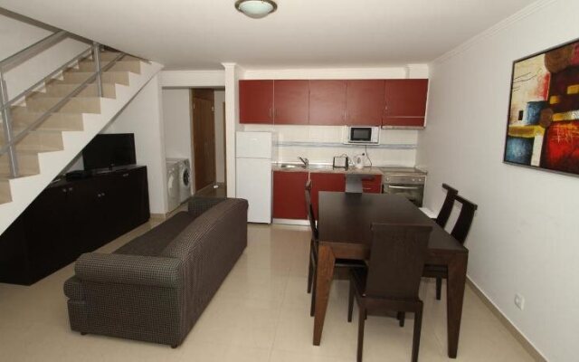 Costa & Isaias Apartamentos