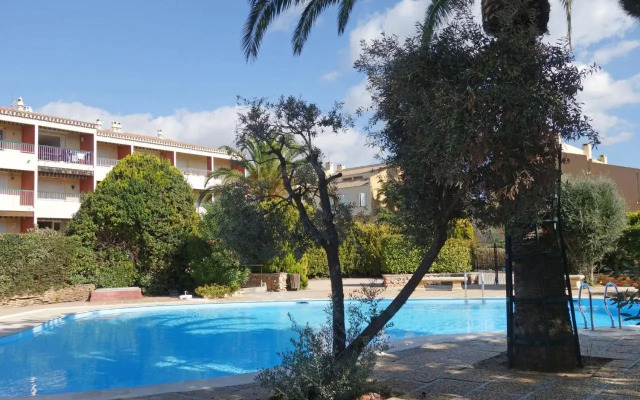 Studio 2 + 2 dans résidence avec piscine