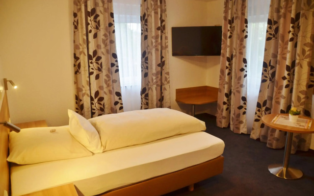 TIPTOP Hotel Hirt