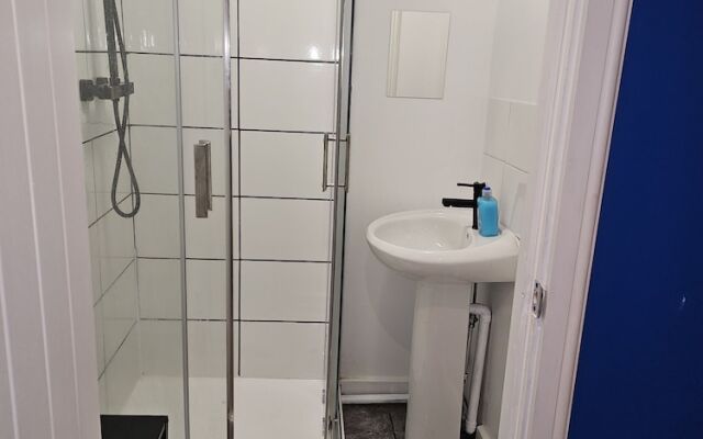 Charming 1-bed Apartment in Huddersfield