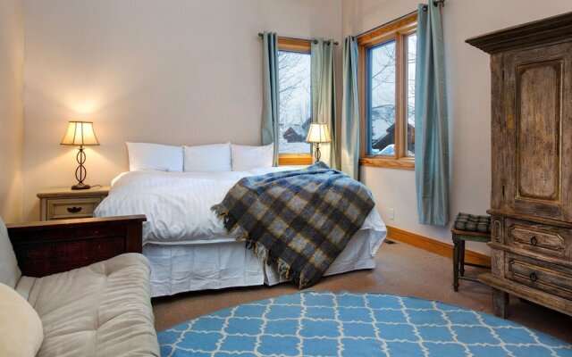 Abode at the Cove