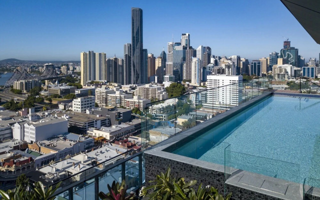 Fortitude Valley Apartments by CLLIX