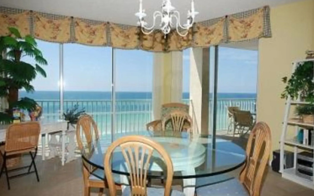 High Pointe 36E 627866 by RedAwning