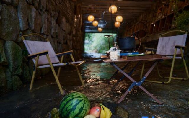 Yunshang Grassland·HilingCamp Mountain Xiashanshe Mountain Wild Hot Spring Holiday Beauty