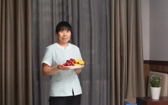 Urumqi Railway Bureau Subway Station Kefeng Rezen Select Hotel