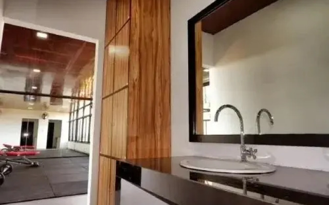Guest House 555