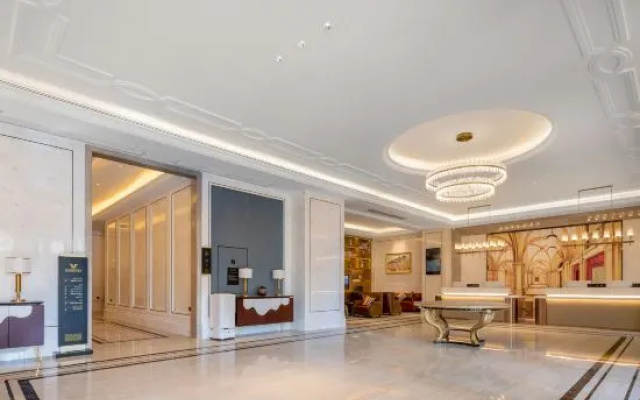 Vienna International Hotel (Yuxi Jinhui Plaza) – Lobby – Luxi