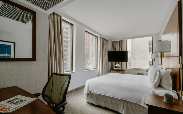 Club Quarters Hotel, Central Loop, Chicago