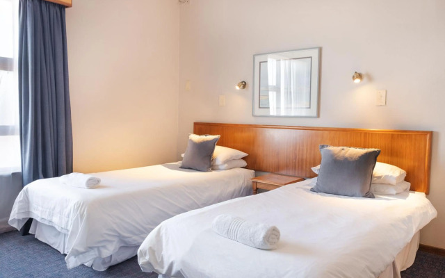 Karoo Country Inn Hotel