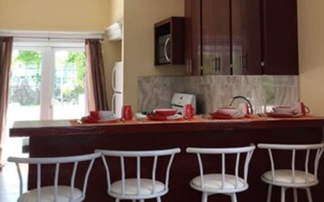 Mangrove Cay Sea View Villas