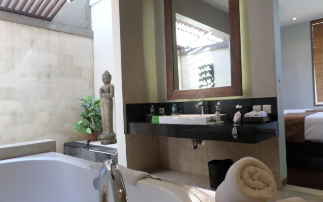 The Akasha Bali
