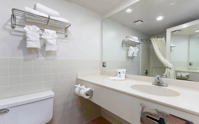 Studio 6 Suites Lake Havasu City, AZ