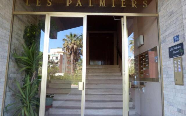 Appartement Le Lavandou, 1 pièce, 2 personnes - FR-1-308-110