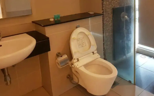 Pearl Suites Swiss Garden Residences