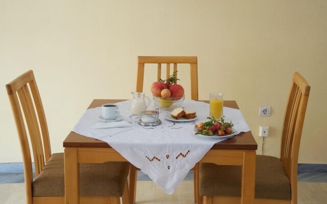 Moustakis Hotel