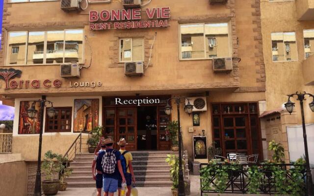 Bonne Vie Hotel