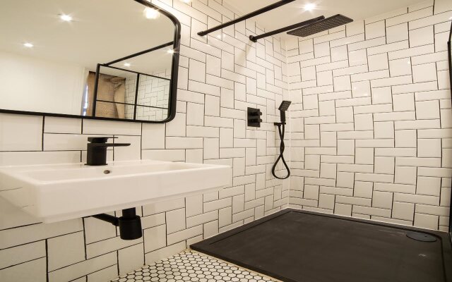 Amsterdam Hotel
