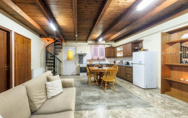 Borsalino Studios & Apartments